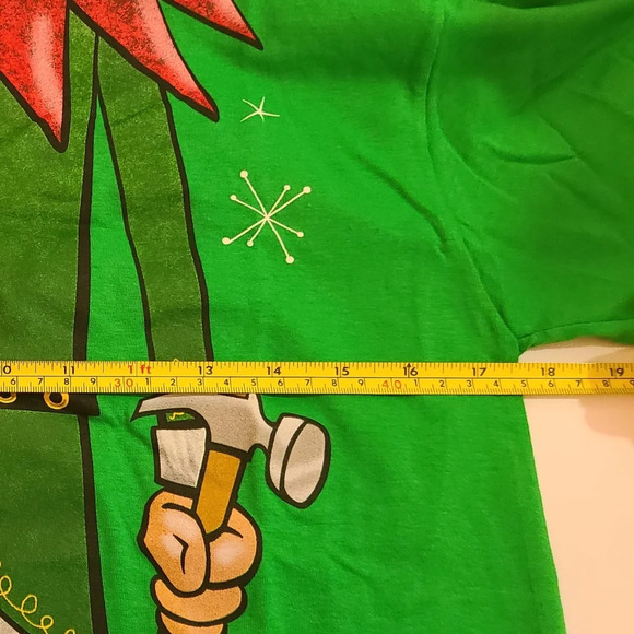 NWT Holiday Christmas t-shirts mens size S - Picture 2 of 4
